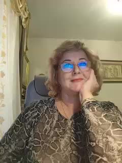 KarinkaSweet Live Sex December 17, 2025