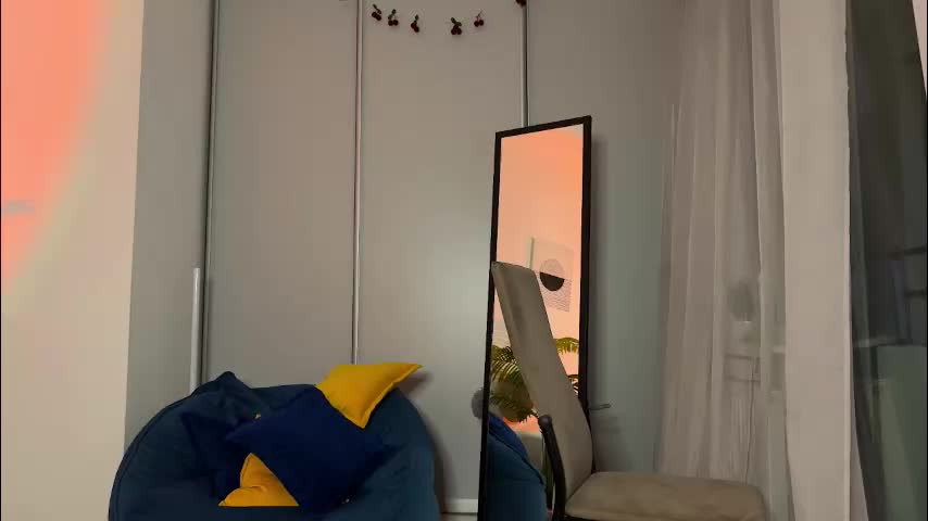 elli_harmon Live Sex December 14, 2025