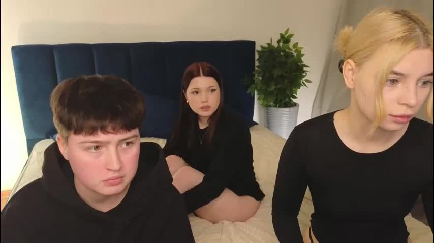 nanami_v02 Live Sex December 18, 2025