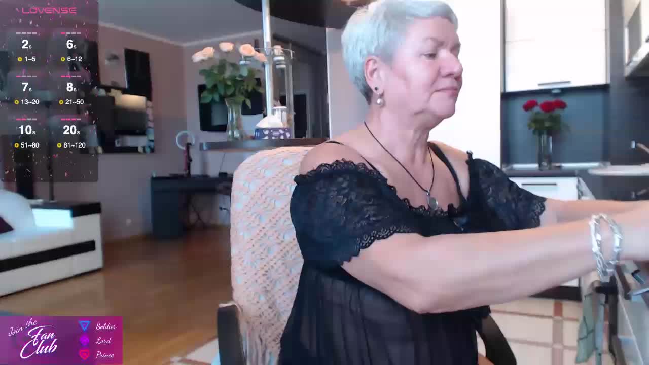 roxana-brooks Live Sex December 18, 2025