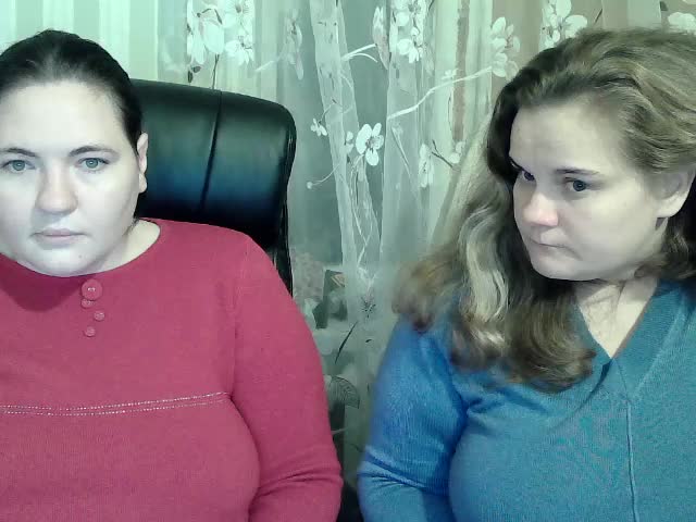 HollyXEva Live Sex December 17, 2025