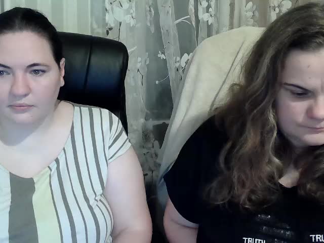 HollyXEva Live Sex December 17, 2025