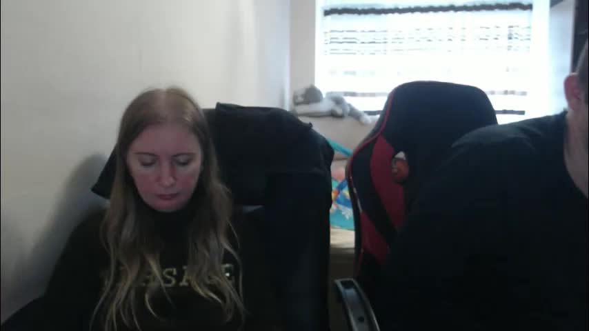 jenisandpeter Live Sex December 19, 2025