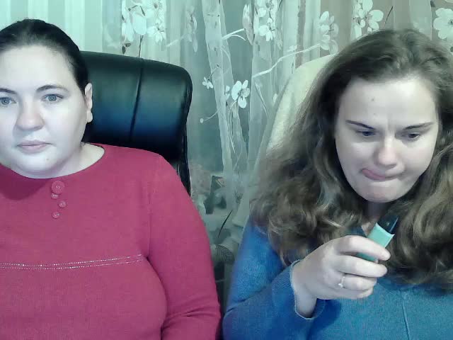 HollyXEva Live Sex December 17, 2025