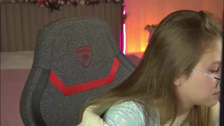 evemundie Live Sex December 12, 2025