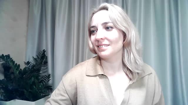 mariska-kiska Live Sex December 14, 2025