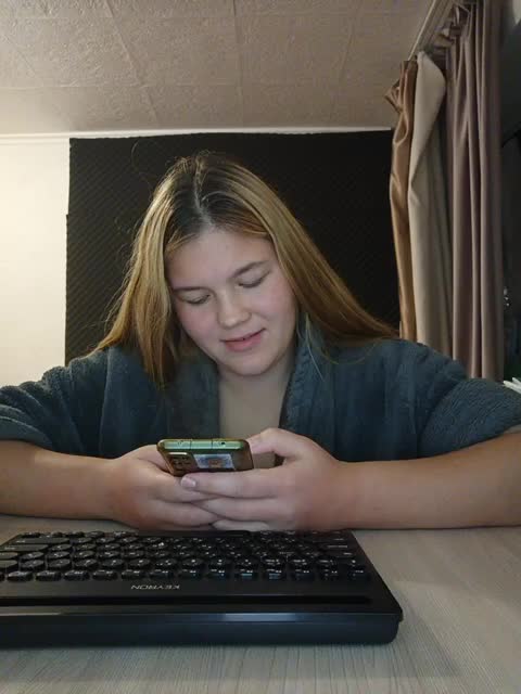 Kakdelaman Live Sex December 13, 2025