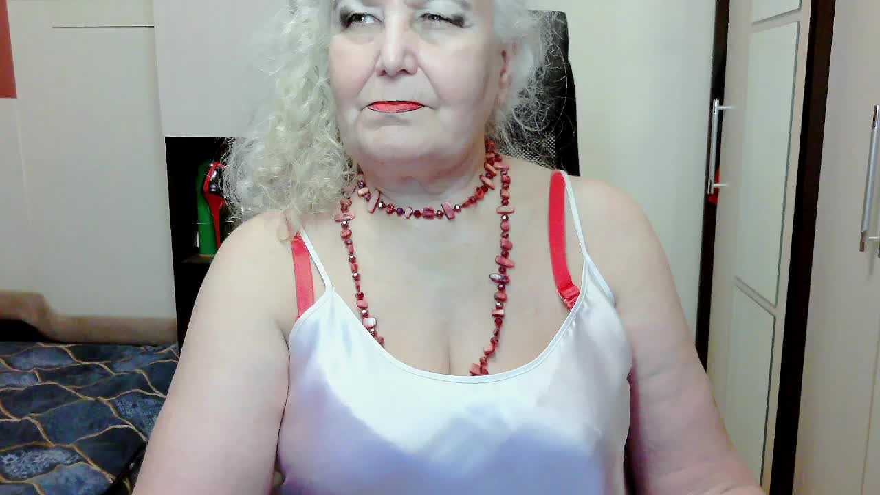 GrannyWants Live Sex December 17, 2025