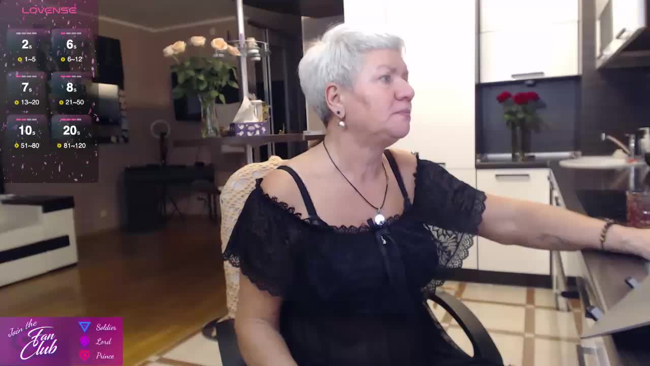 roxana-brooks Live Sex December 18, 2025