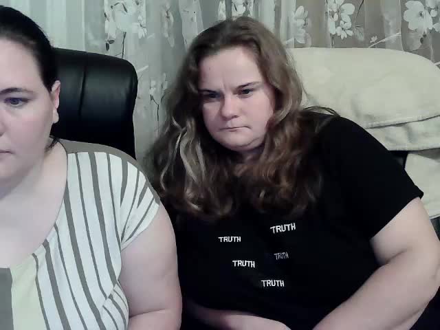 HollyXEva Live Sex December 17, 2025