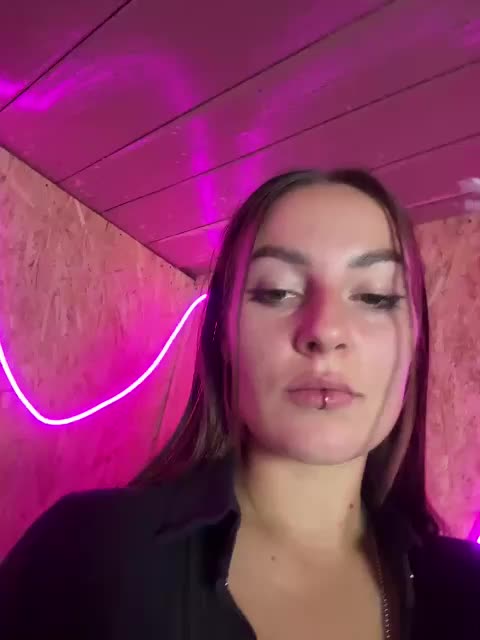 Mini-Molly69x Live Sex December 13, 2025