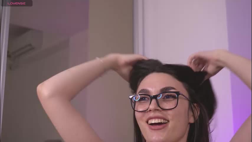 mona_lisss Live Sex December 13, 2025