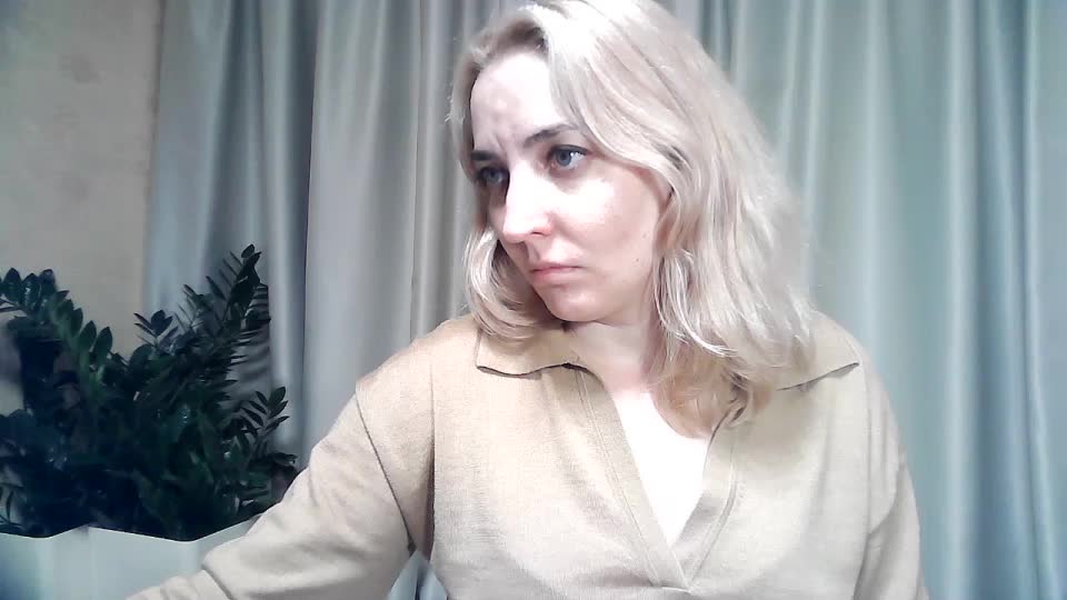 mariska-kiska Live Sex December 14, 2025