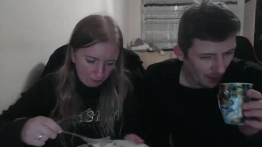 jenisandpeter Live Sex December 19, 2025