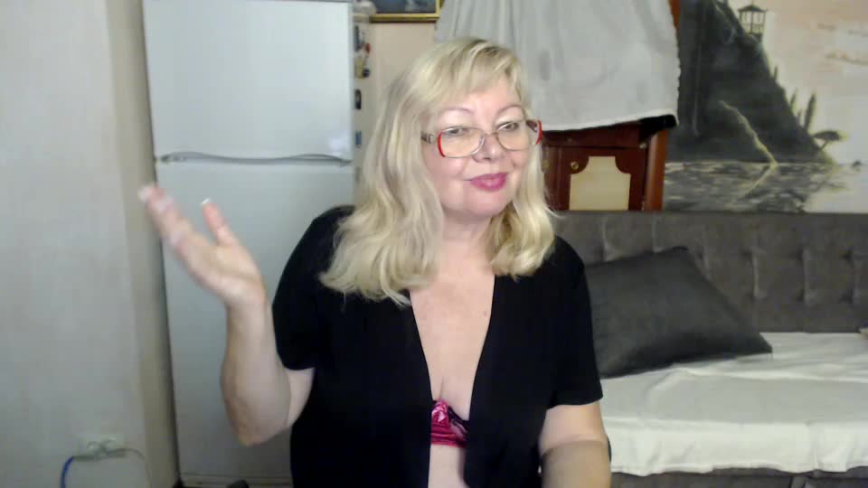 EvelynLoveShy Live Sex December 18, 2025