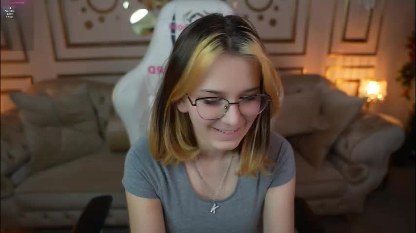 anabel_team054 Live Sex December 14, 2025