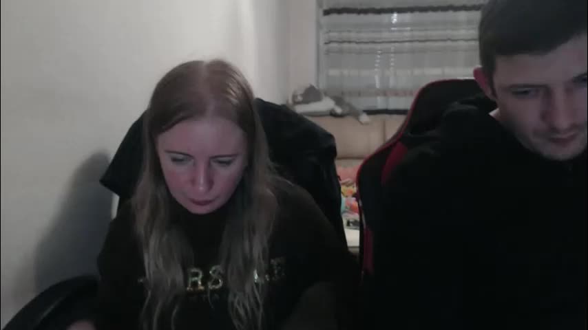 jenisandpeter Live Sex December 19, 2025
