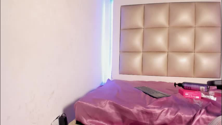 laura__js_ Live Sex December 15, 2025