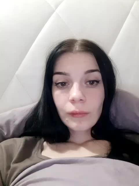 Luna29a Live Sex December 13, 2025