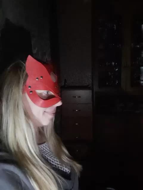 -nelya- Live Sex December 17, 2025