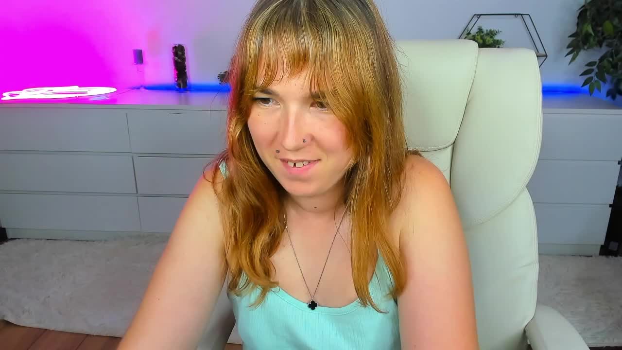 SofiiDarling Live Sex December 15, 2025