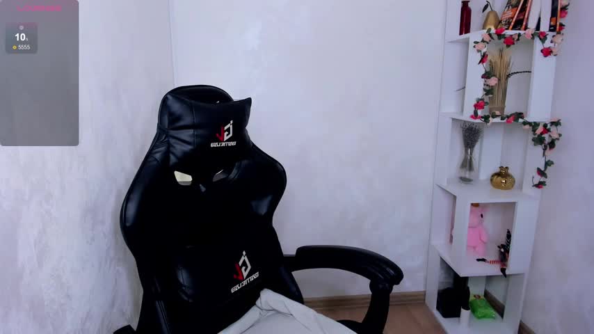 LinaFlawless Live Sex December 13, 2025