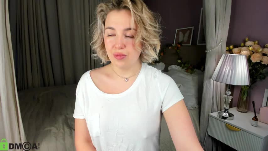 Nikki_Kai Live Sex 2025.10.04