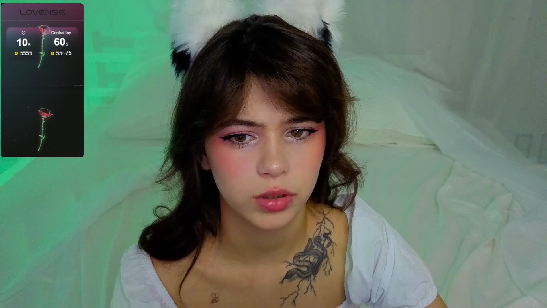 CoralineJones Live Sex December 18, 2025