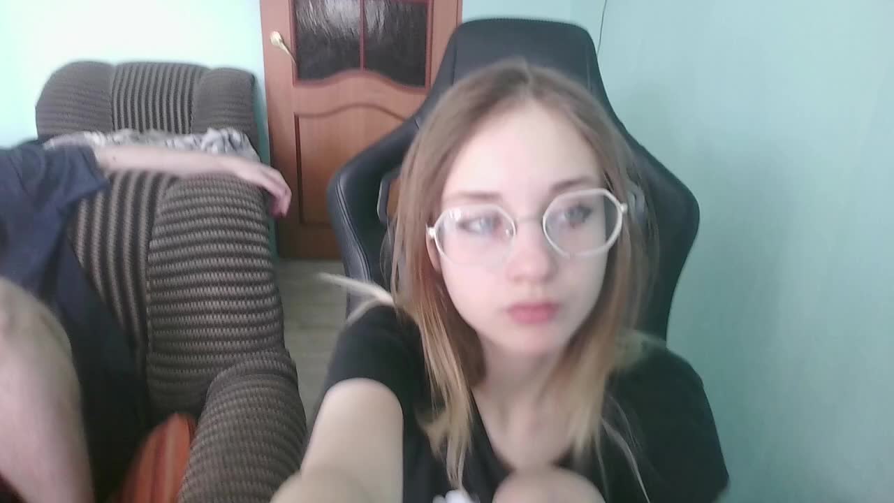 emolina Live Sex December 14, 2025