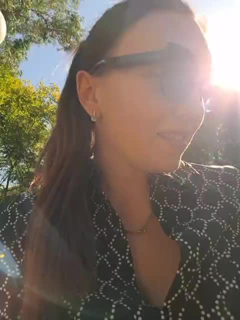 DIVORA Live Sex December 14, 2025