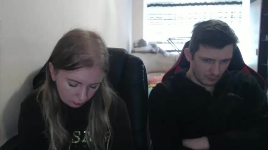 jenisandpeter Live Sex December 19, 2025