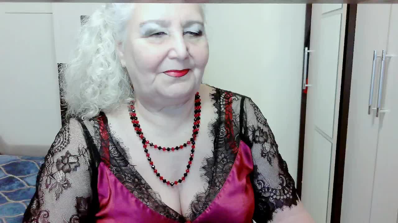 GrannyWants Live Sex December 17, 2025