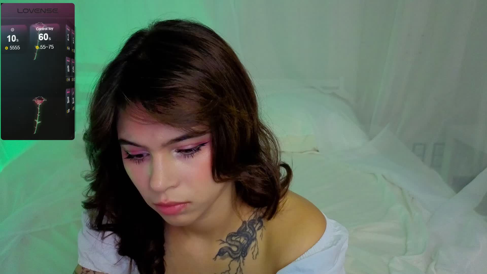 CoralineJones Live Sex December 18, 2025