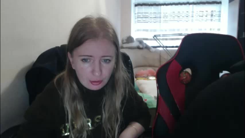 jenisandpeter Live Sex December 19, 2025