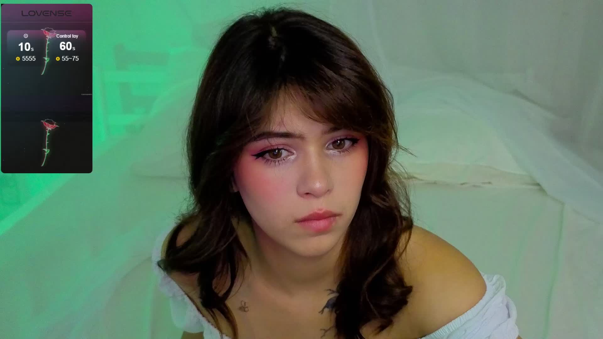 CoralineJones Live Sex December 18, 2025