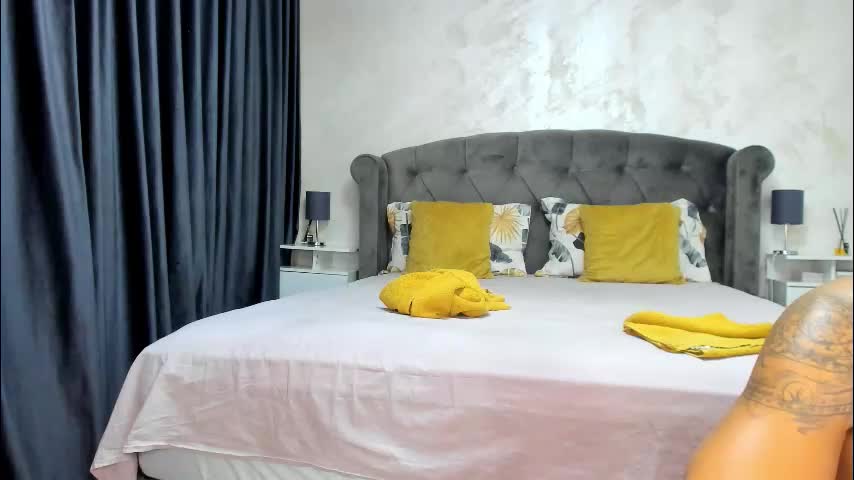 nicepussyfuckk18 Live Sex December 19, 2025