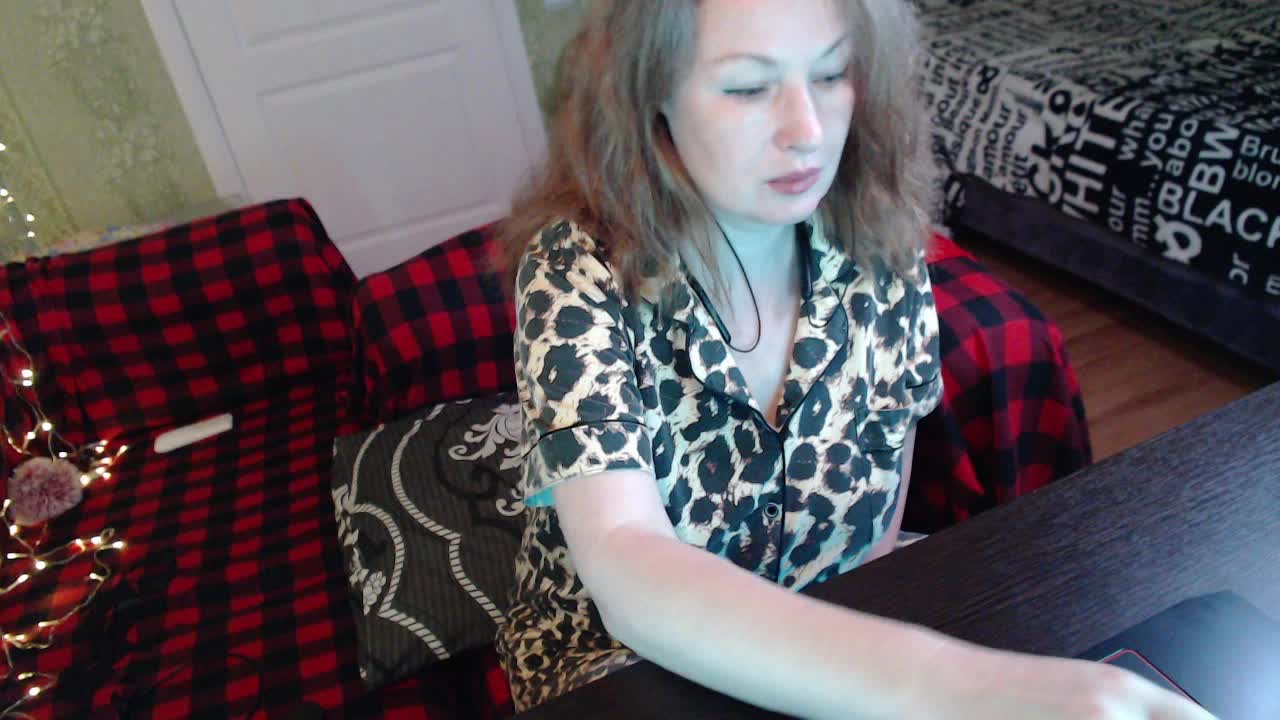 MeganIris Live Sex December 18, 2025