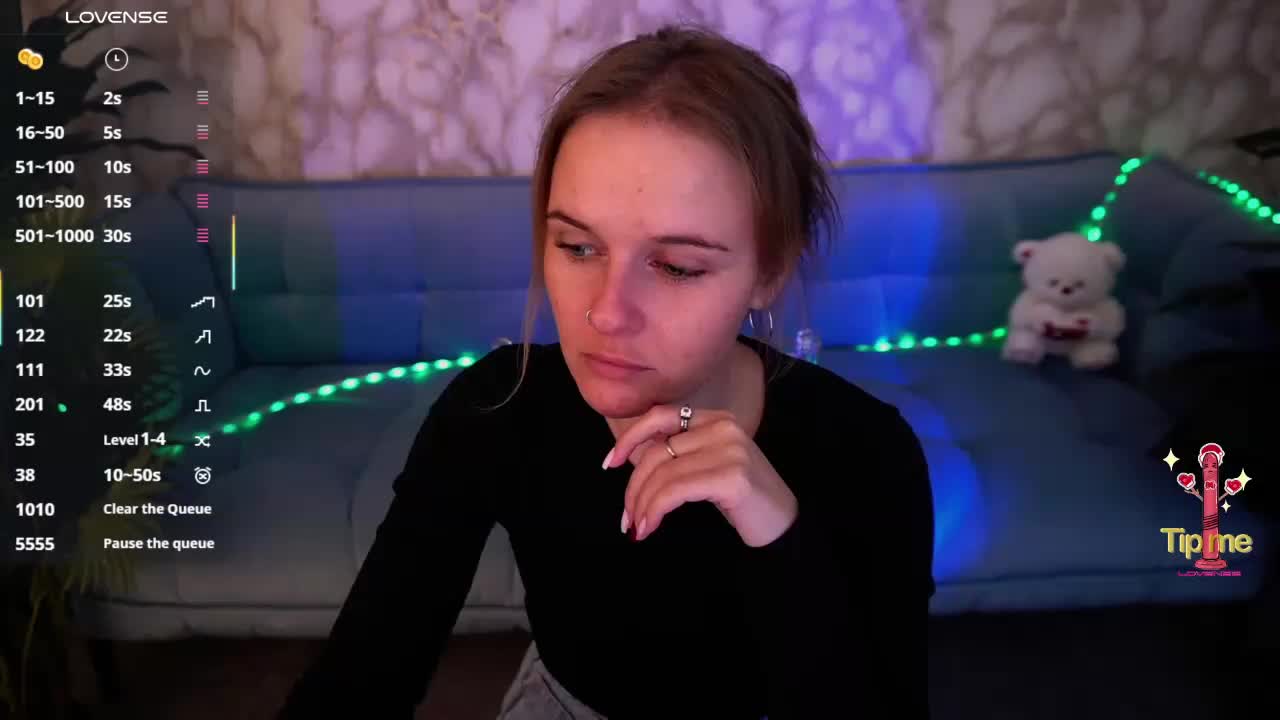 MaribelRiver Live Sex December 17, 2025