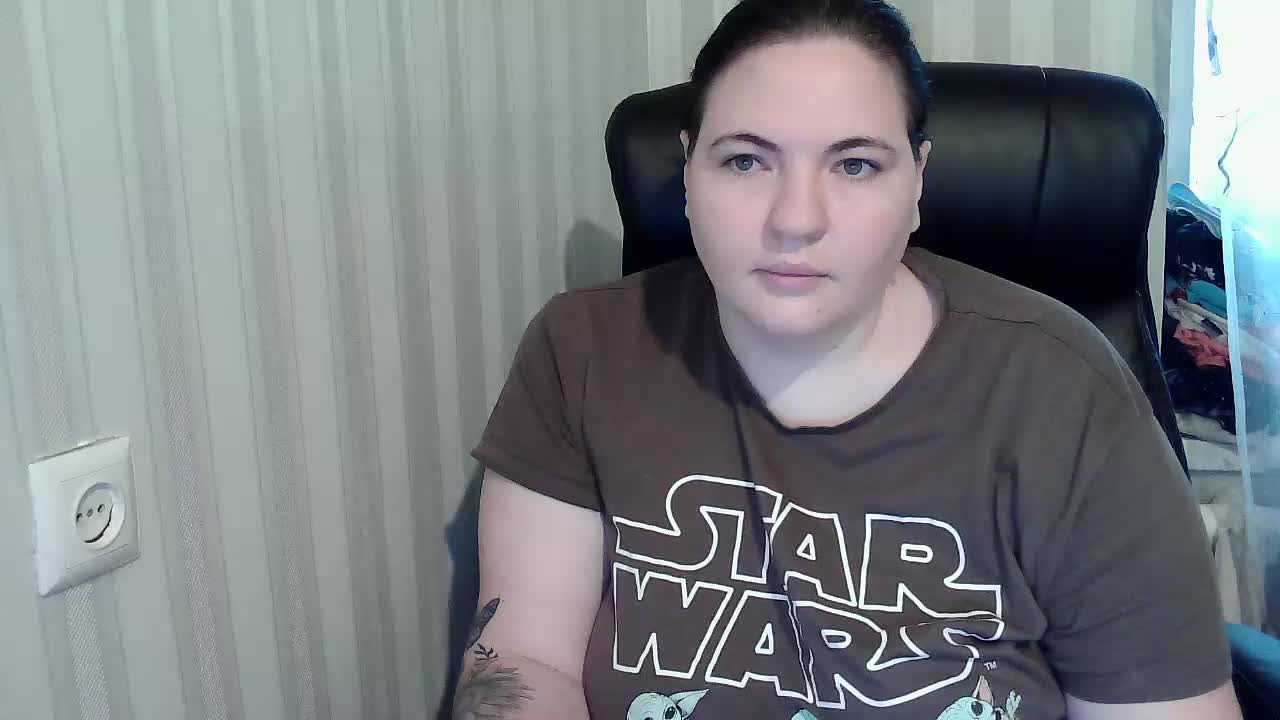 XLisaBlueX Live Sex December 17, 2025