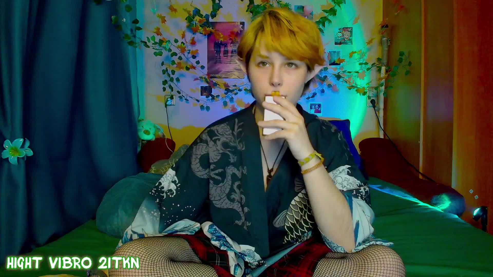 Tricky_Kitsune Live Sex December 17, 2025