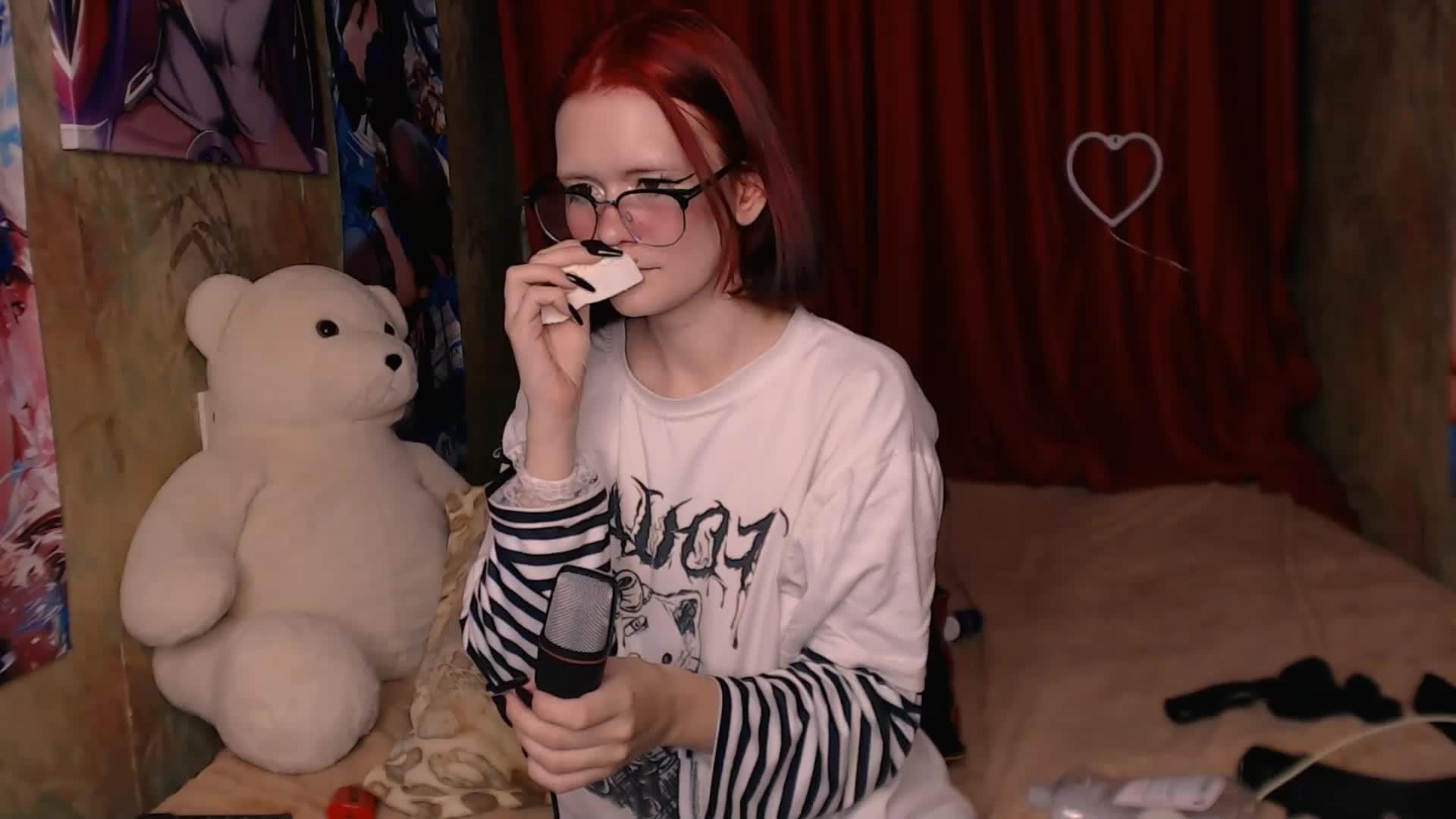 Velvet-and-Venom Live Sex December 17, 2025