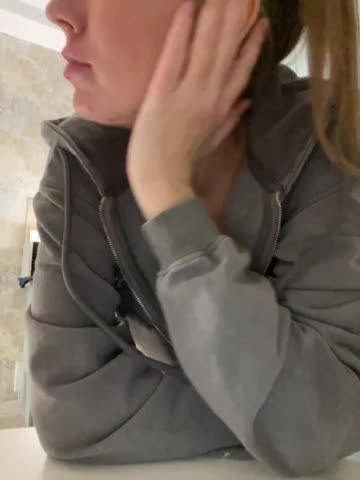 _I_123 Live Sex December 19, 2025