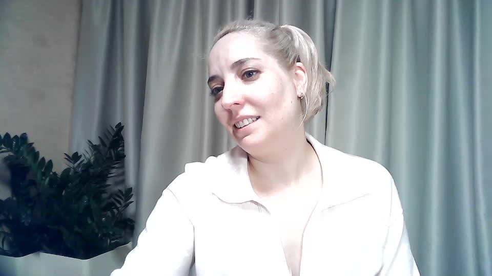 mariska-kiska Live Sex December 14, 2025