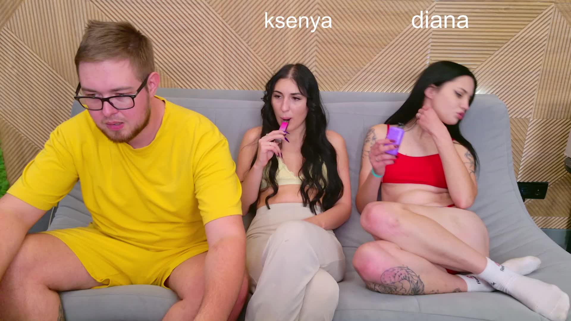 WebcamSlut Live Sex December 14, 2025