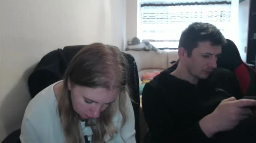 jenisandpeter Live Sex December 19, 2025