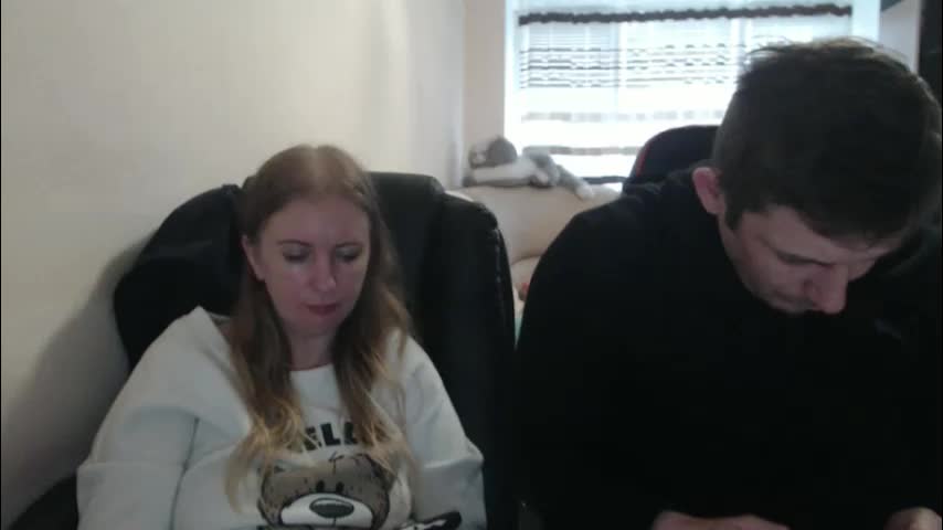 jenisandpeter Live Sex December 19, 2025