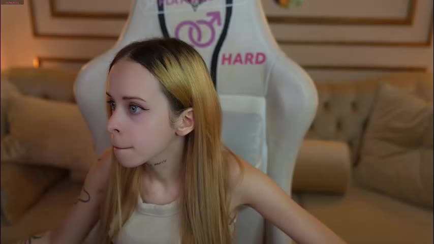 anabel_team054 Live Sex December 14, 2025