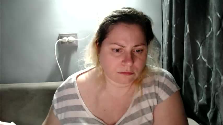 candycream74 Live Sex December 13, 2025