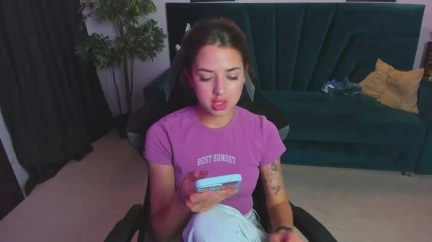 CharleneWoods Live Sex December 13, 2025