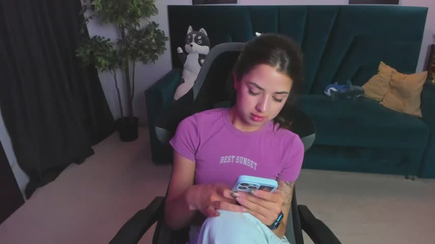 CharleneWoods Live Sex December 13, 2025